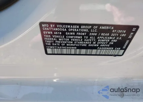 2017 Volkswagen Passat 1.8T R-Line z USA, uszkodzony, nr VIN 1VWDT7A37HC002989